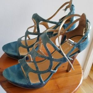 Nine West turquoise